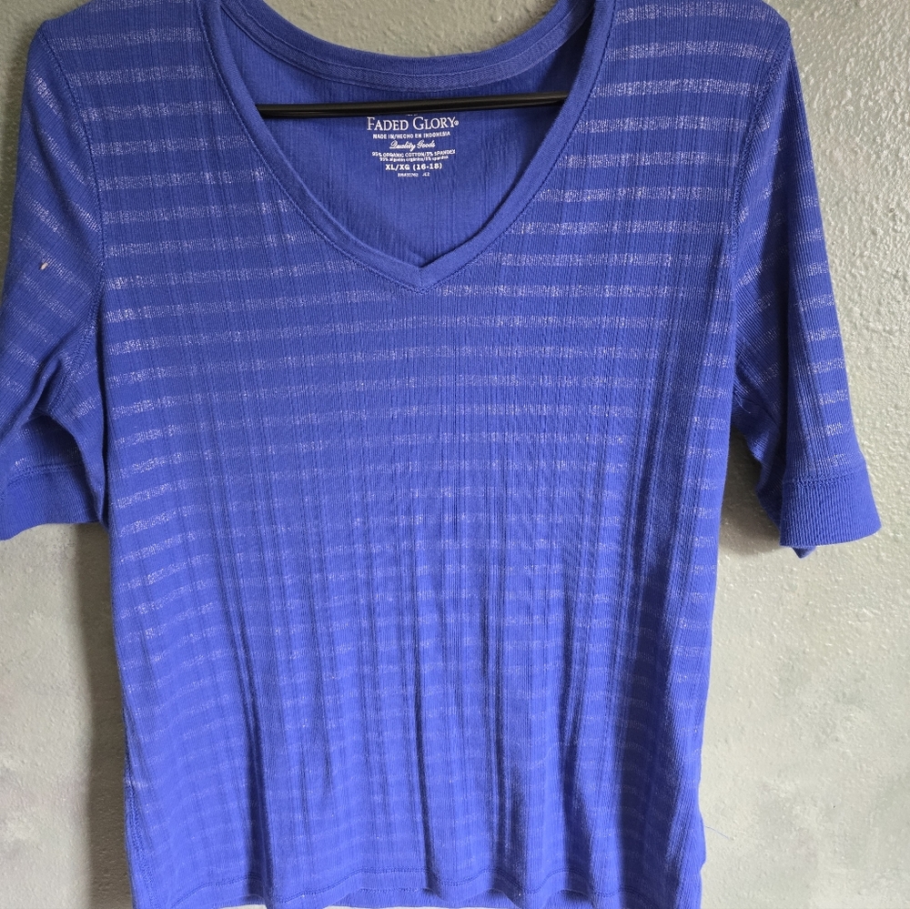 Faded Glory - Scoop neck - Short sleeve - Striped t-shirt - Women's size XL